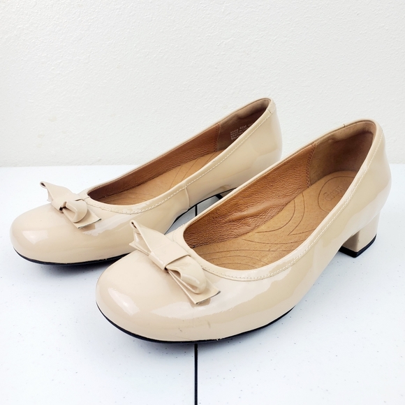 clarks leather cream
